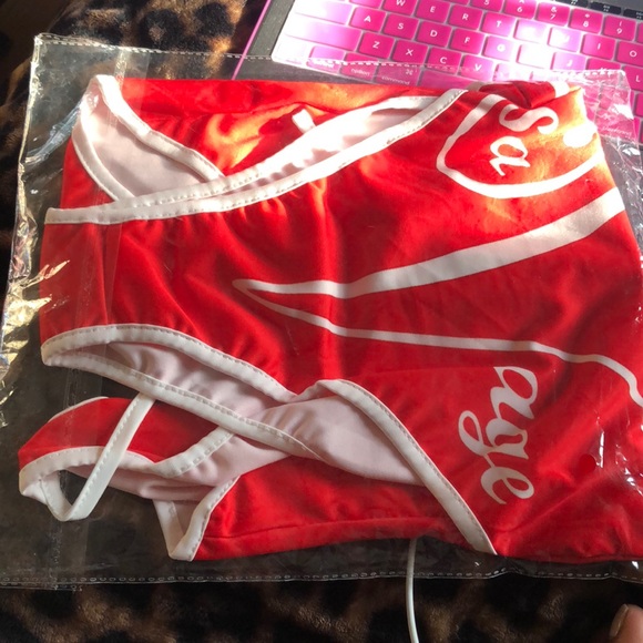 SaVage Swim - Picture 4 of 4